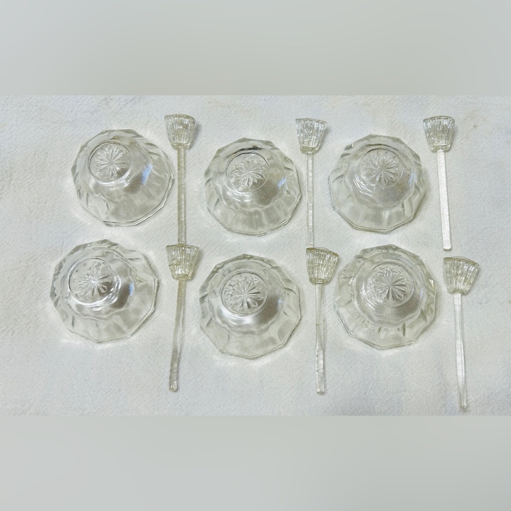 Vintage salt cellars with glass salt spoons, set of 6. Westmoreland, paneled. - Picture 2 of 5